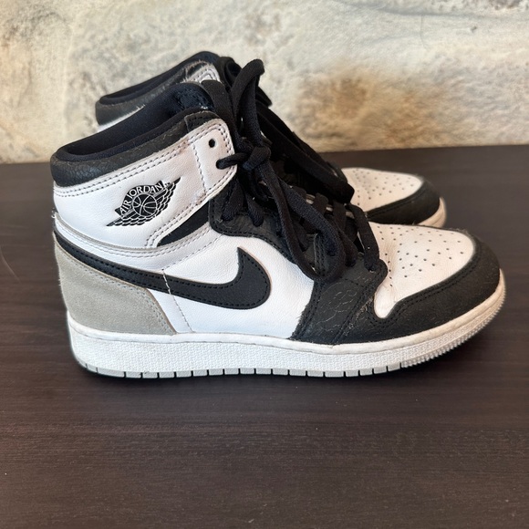 Youth Air Jordan 1 Retro High OG GS ‘Stage Haze’ - Picture 3 of 8